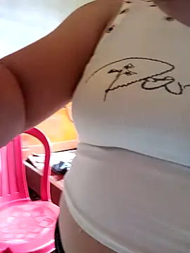 Lily Henry online show from 05-07-26, 05:02