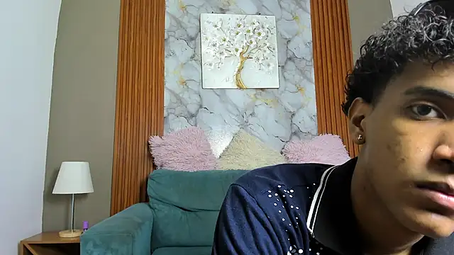 Snapshot of GOLDEN_2026 chatting on 05-10-26, 07:19 GOLDEN 2026 online show from 05-10-26, 07:19