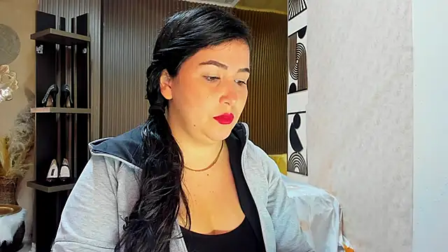 BBWLuxuryMuse online show from 05-15-26, 11:06