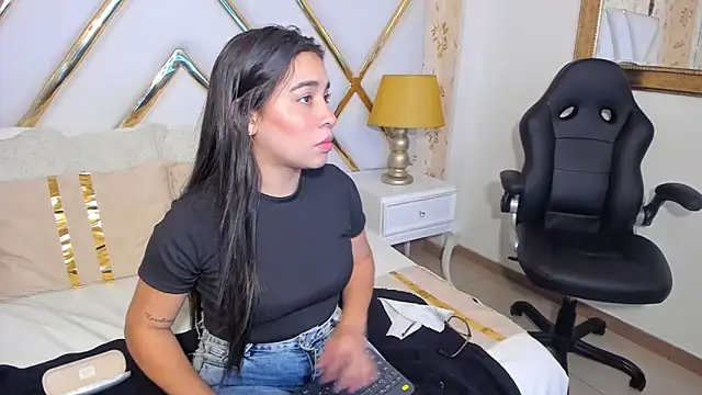 SussyFoxxx online show from 05-16-26, 06:28