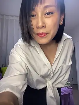 Snapshot of Yu-Meimei chatting on 05-03-26, 02:39 Yu-Meimei online show from 05-03-26, 02:39