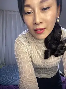 Snapshot of Yu-Meimei chatting on 05-10-26, 04:06 Yu-Meimei online show from 05-10-26, 04:06