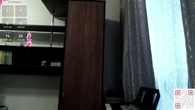 Snapshot of RebelDesiree chatting on 06-15-26, 06:15 RebelDesiree online show from 06-15-26, 06:15