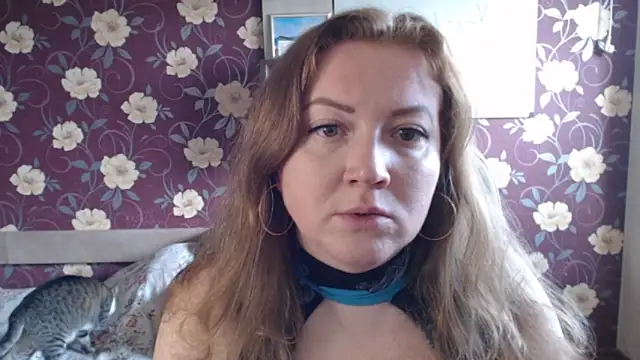 Snapshot of Kate_R chatting on 06-17-26, 12:50 Kate R online show from 06-17-26, 12:50