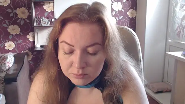 Snapshot of Kate_R chatting on 06-19-26, 10:30 Kate R online show from 06-19-26, 10:30