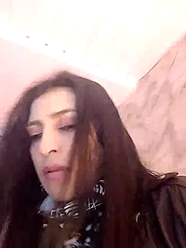 Snapshot of Jaadewest chatting on 06-24-26, 10:58 Jaadewest online show from 06-24-26, 10:58