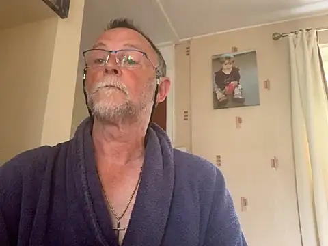 Moonraker64 online show from 05-31-26, 07:48