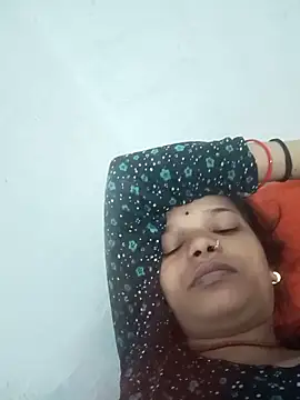 Snapshot of Student_garl_1 chatting on 06-11-26, 11:58 Student garl 1 online show from 06-11-26, 11:58