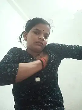 Student garl 1 online show from 07-05-26, 12:28