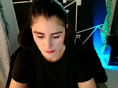 LUCYMILF SEXY online show from 05-11-26, 06:05