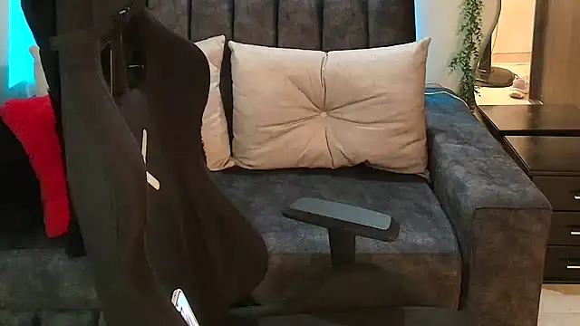 LUCYMILF SEXY online show from 06-05-26, 06:02
