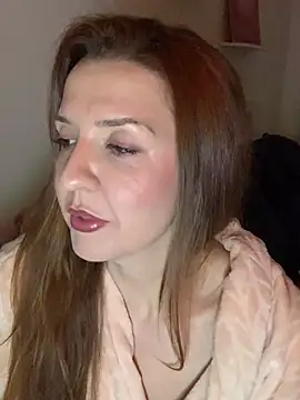 Snapshot of therealgingerr chatting on 06-06-26, 01:32 therealgingerr online show from 06-06-26, 01:32