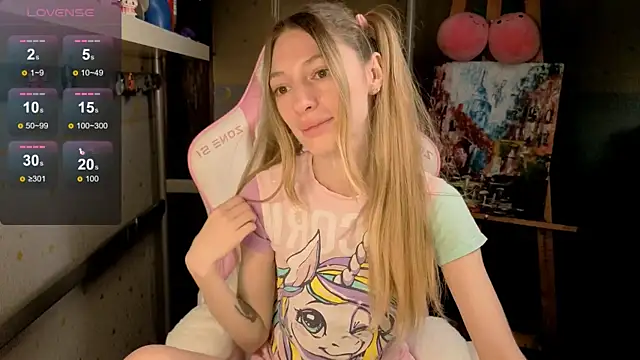 MiaMooonn online show from 05-23-26, 05:28
