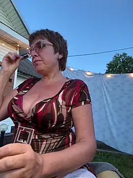 Snapshot of bettybutter_ chatting on 08-02-26, 06:50 bettybutter online show from 08-02-26, 06:50