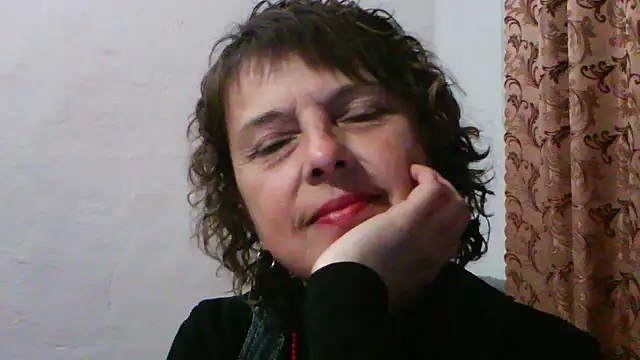 Snapshot of ElizabethGorden chatting on 05-30-26, 06:38 ElizabethGorden online show from 05-30-26, 06:38