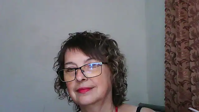 Snapshot of ElizabethGorden chatting on 06-10-26, 10:47 ElizabethGorden online show from 06-10-26, 10:47