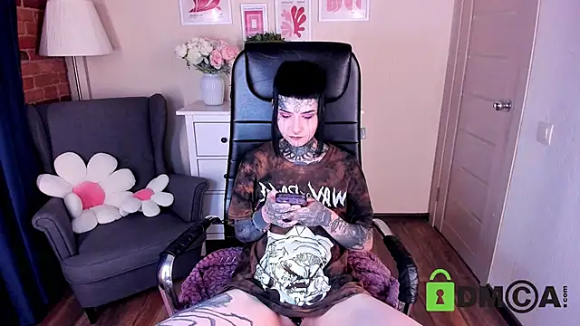 Bloood  Mary online show from 05-10-26, 08:36