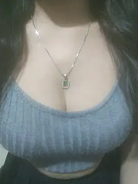 Snapshot of Rosy-Girll chatting on 06-17-26, 06:38 Rosy-Girll online show from 06-17-26, 06:38