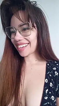 Snapshot of DonaDupont chatting on 05-14-26, 02:02 DonaDupont online show from 05-14-26, 02:02