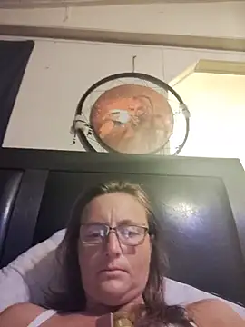 Queenle91 online show from 05-16-26, 12:29