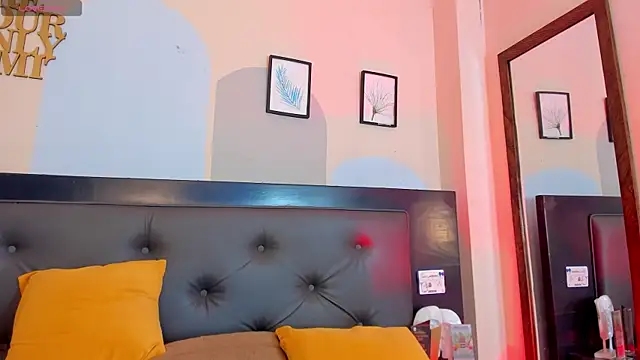 Snapshot of Boy_Mathew chatting on 07-06-26, 02:08 Boy Mathew online show from 07-06-26, 02:08