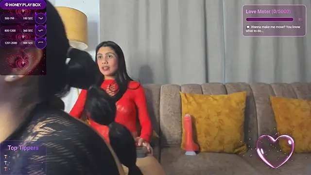 ElizabethAndEliana online show from 07-11-26, 01:25