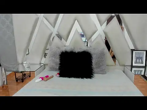 SweetVenuus online show from 05-09-26, 01:38