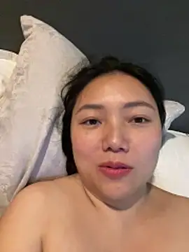 Snapshot of yanling668 chatting on 06-19-26, 03:44 yanling668 online show from 06-19-26, 03:44