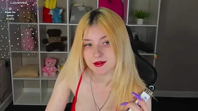 Snapshot of Diiana_Daviis chatting on 07-03-26, 02:40 Diiana Daviis online show from 07-03-26, 02:40