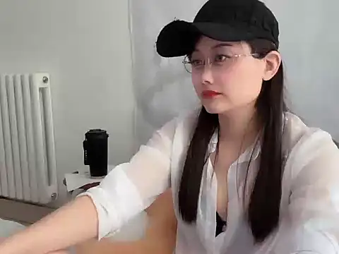 Naomi Z online show from 05-09-26, 10:59