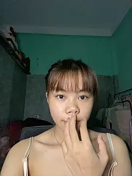 Snapshot of Cry_sexy chatting on 06-18-26, 02:34 Cry sexy online show from 06-18-26, 02:34