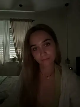 Snapshot of LillyStarr chatting on 06-25-26, 02:43 LillyStarr online show from 06-25-26, 02:43