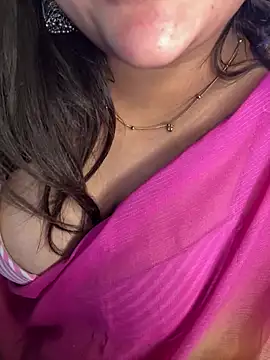 Snapshot of Rupali3 chatting on 07-04-26, 07:42 Rupali3 online show from 07-04-26, 07:42