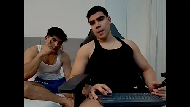 pistacho bross19 online show from 05-13-26, 12:52
