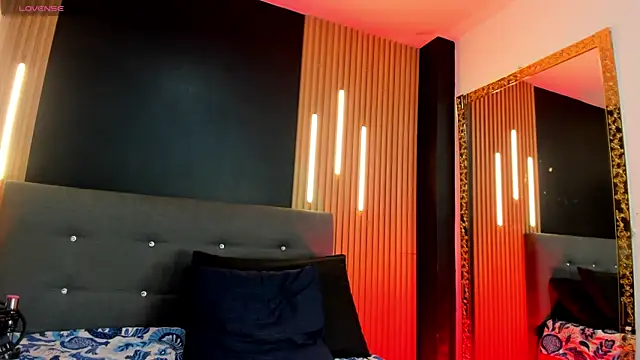 Snapshot of CloeMature chatting on 07-24-26, 03:59 CloeMature online show from 07-24-26, 03:59