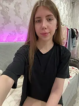 Snapshot of EvaAkiins chatting on 06-02-26, 06:43 EvaAkiins online show from 06-02-26, 06:43