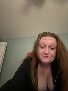 Snapshot of Kellilyn10 chatting on 06-11-26, 02:53 Kellilyn10 online show from 06-11-26, 02:53