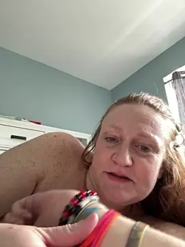 Snapshot of Kellilyn10 chatting on 06-11-26, 02:59 Kellilyn10 online show from 06-11-26, 02:59