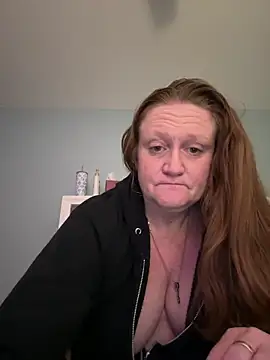 Snapshot of Kellilyn10 chatting on 06-16-26, 08:06 Kellilyn10 online show from 06-16-26, 08:06