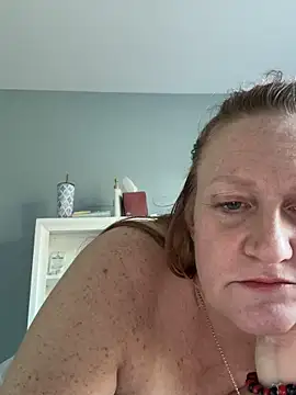 Snapshot of Kellilyn10 chatting on 06-19-26, 12:15 Kellilyn10 online show from 06-19-26, 12:15