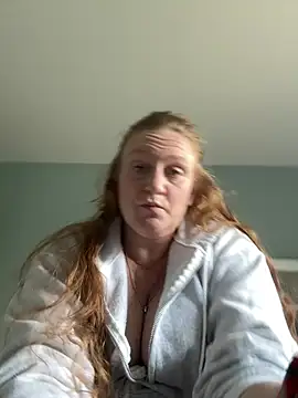 Snapshot of Kellilyn10 chatting on 06-25-26, 05:50 Kellilyn10 online show from 06-25-26, 05:50