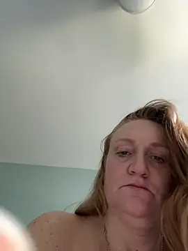 Snapshot of Kellilyn10 chatting on 07-12-26, 07:38 Kellilyn10 online show from 07-12-26, 07:38