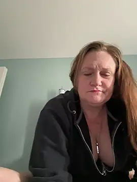 Snapshot of Kellilyn10 chatting on 07-17-26, 04:34 Kellilyn10 online show from 07-17-26, 04:34
