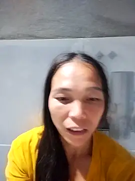 Snapshot of Min-meo chatting on 05-08-26, 01:16 Min-meo online show from 05-08-26, 01:16