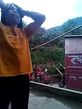 Snapshot of Min-meo chatting on 05-14-26, 10:16 Min-meo online show from 05-14-26, 10:16