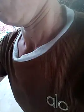 Snapshot of Min-meo chatting on 06-19-26, 03:33 Min-meo online show from 06-19-26, 03:33