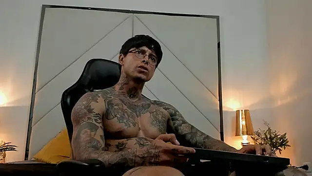 EdoardoJS online show from 05-13-26, 11:11
