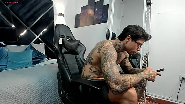 EdoardoJS online show from 05-15-26, 10:50