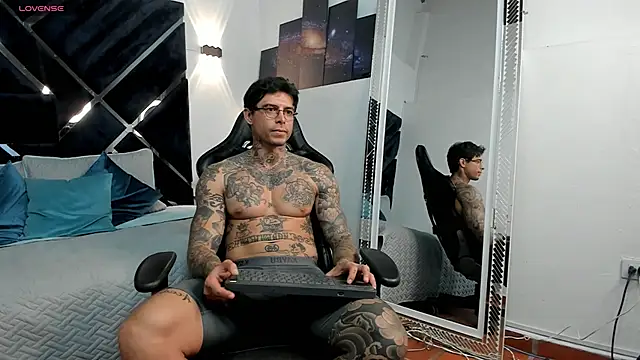 EdoardoJS online show from 05-15-26, 11:56