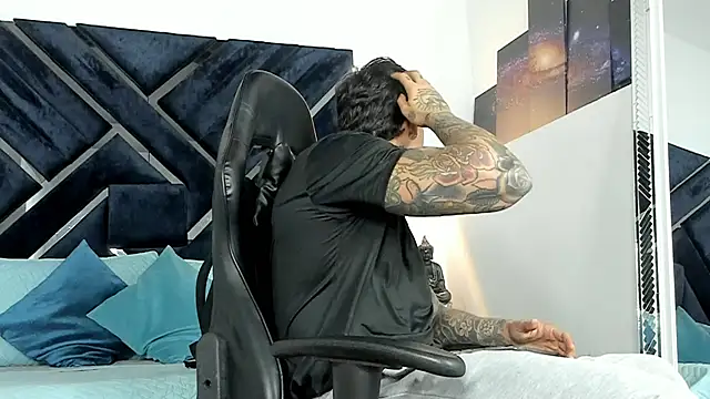 EdoardoJS online show from 05-19-26, 11:11